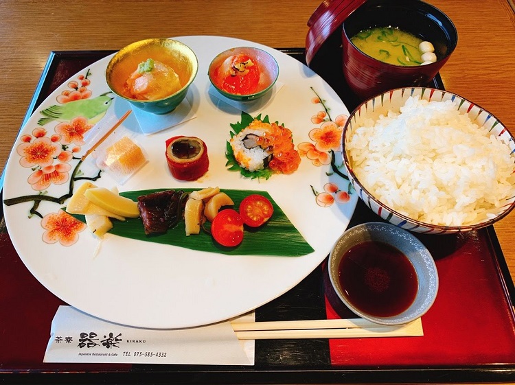 京料理と京漬物の菜膳 写真