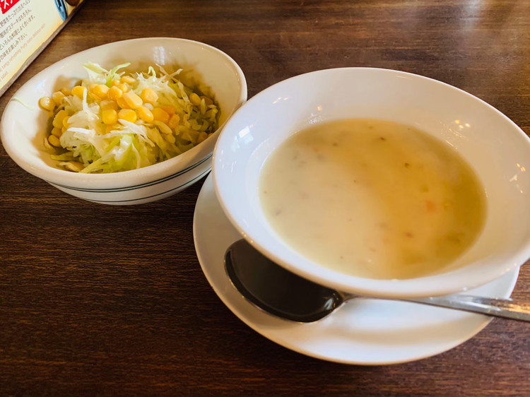 ふりっぱー　サラダ　スープ